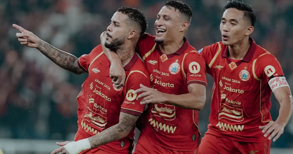 Persija Jakarta Taklukan Madura United 2-0, Gol Gustavo dan Souza Bawa Macan Kemayoran Pepet Persib Bandung!